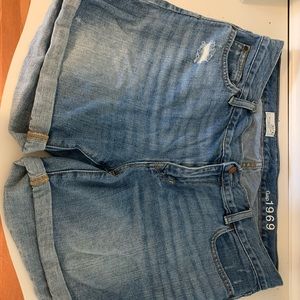 Gap sexy boyfriend shorts!!